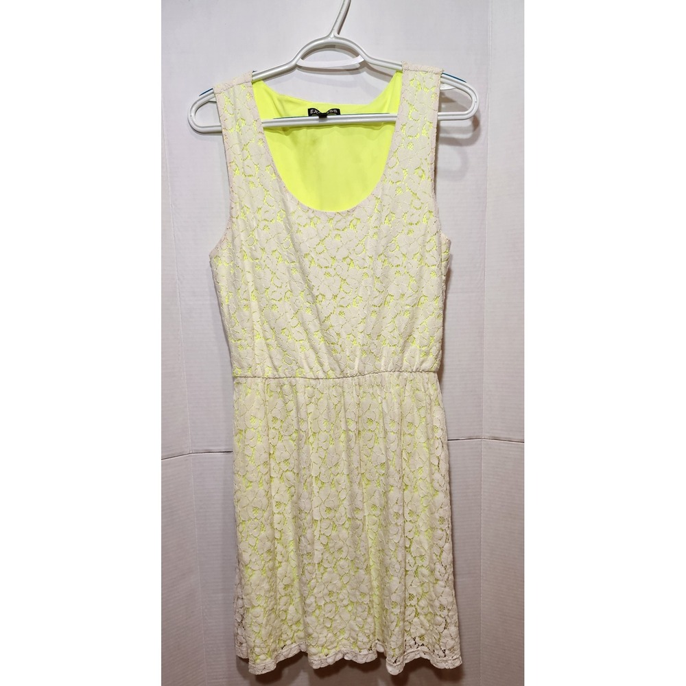 Express Neon Yellow White Floral Lace Sleeveless Mini Dress Womens Medium
